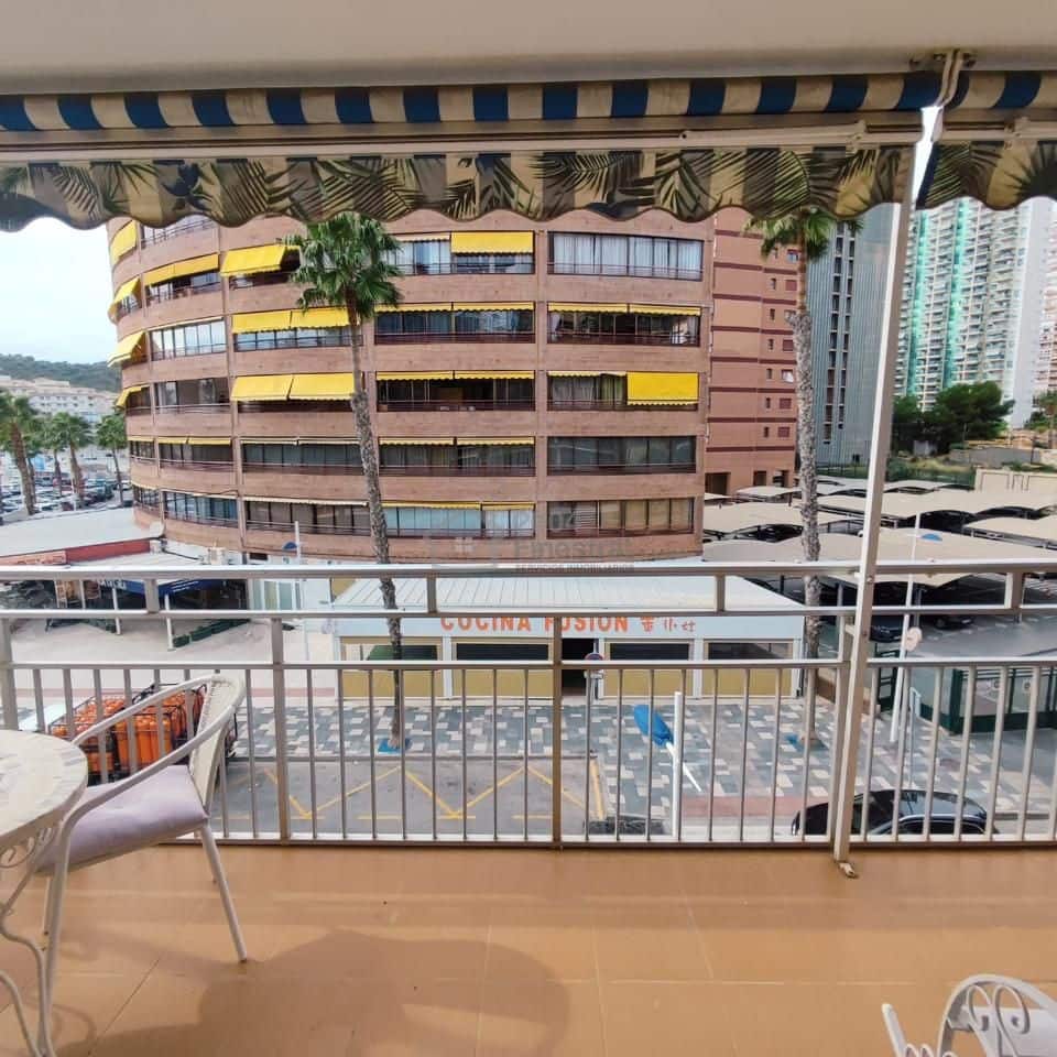 2 bedroom Flat for sale in Benidorm with garage - € 262,500 (Ref: 9363228)