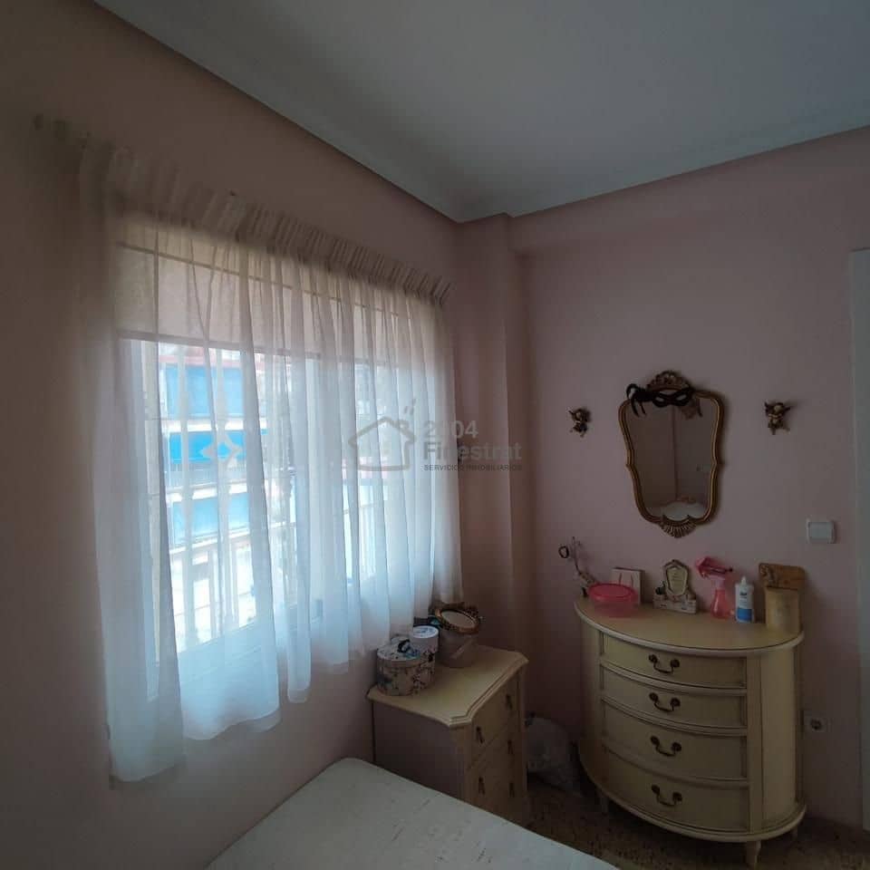 2 bedroom Flat for sale in Benidorm with garage - € 262,500 (Ref: 9363228)