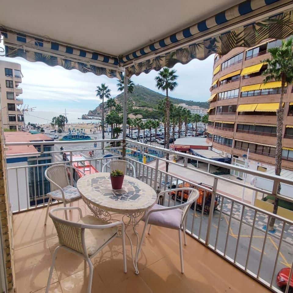 2 bedroom Flat for sale in Benidorm with garage - € 262,500 (Ref: 9363228)