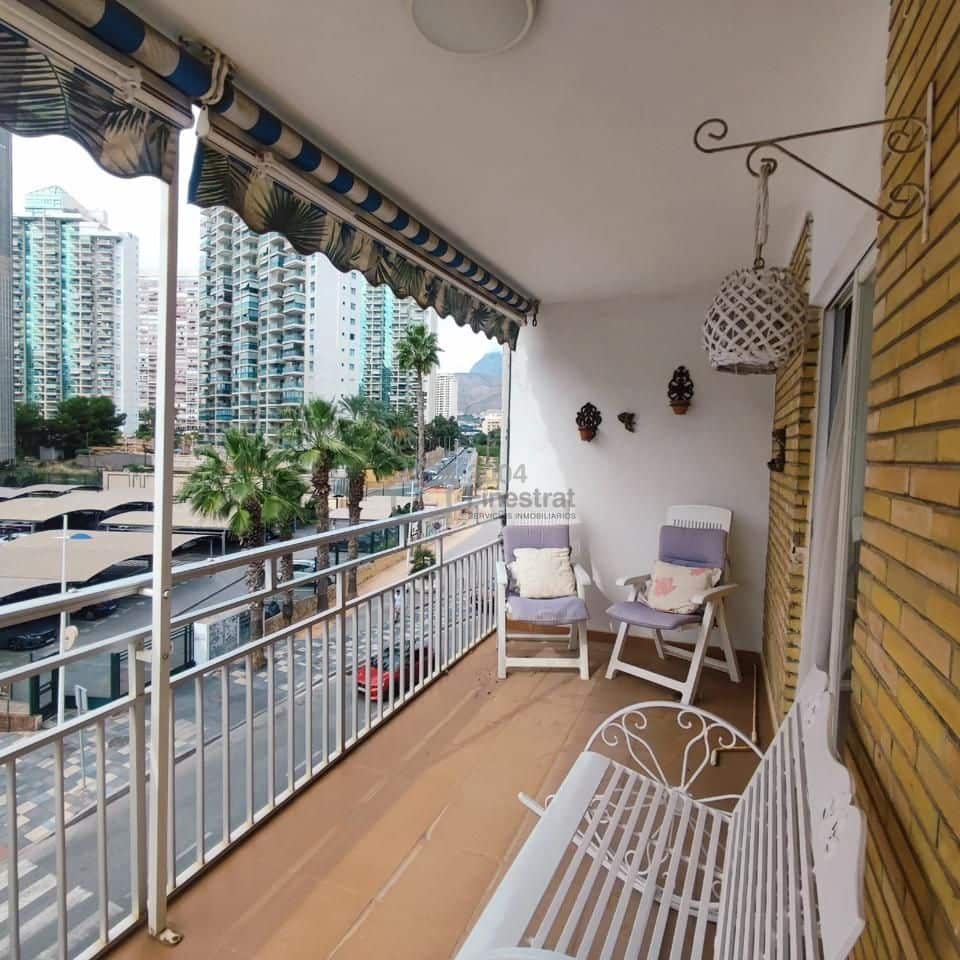 2 bedroom Flat for sale in Benidorm with garage - € 262,500 (Ref: 9363228)