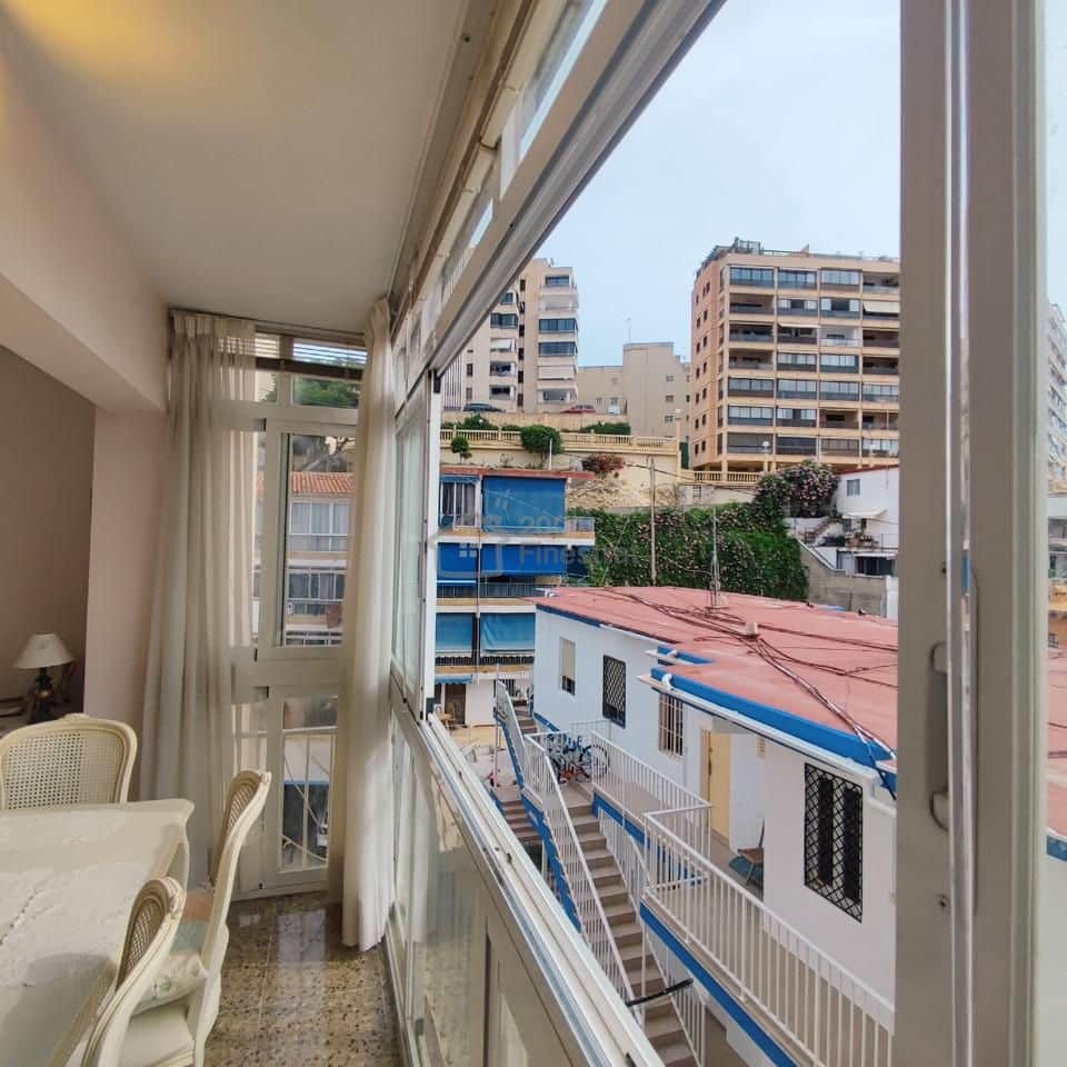 2 bedroom Flat for sale in Benidorm with garage - € 262,500 (Ref: 9363228)