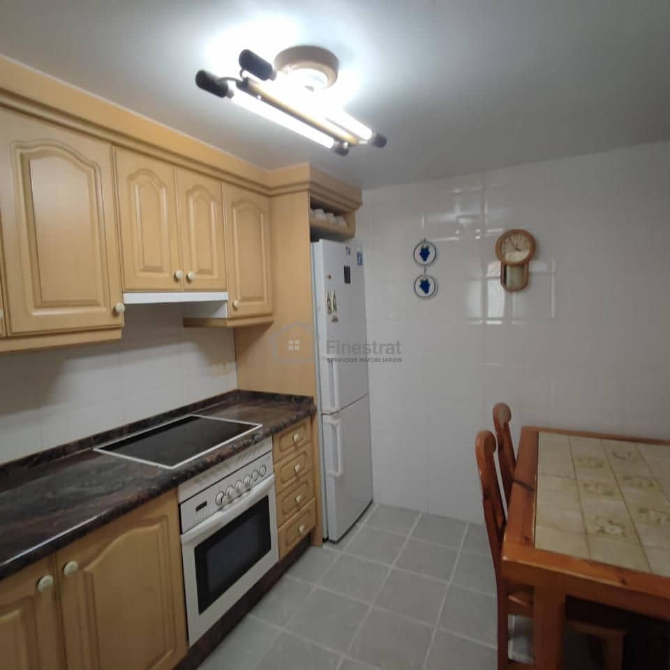 3 bedroom Flat for sale in Benidorm - € 265,000 (Ref: 9383597)