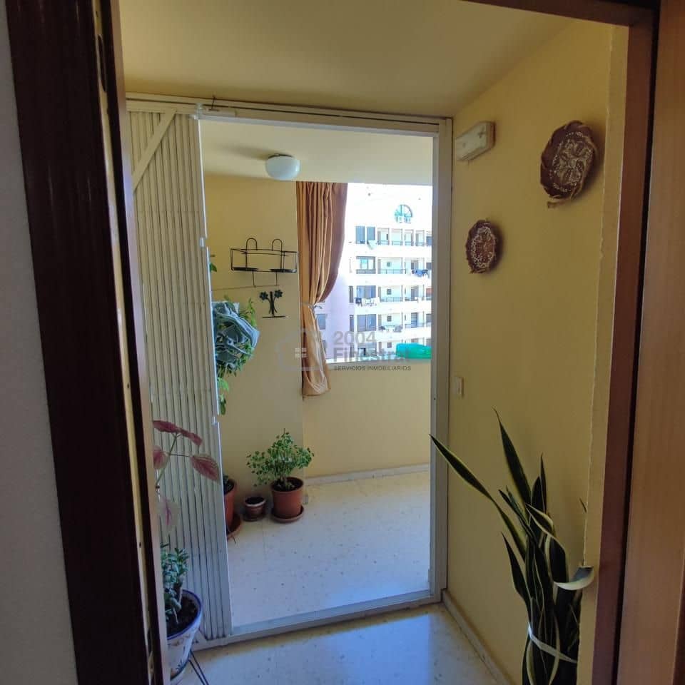 3 bedroom Flat for sale in Benidorm - € 265,000 (Ref: 9383597)