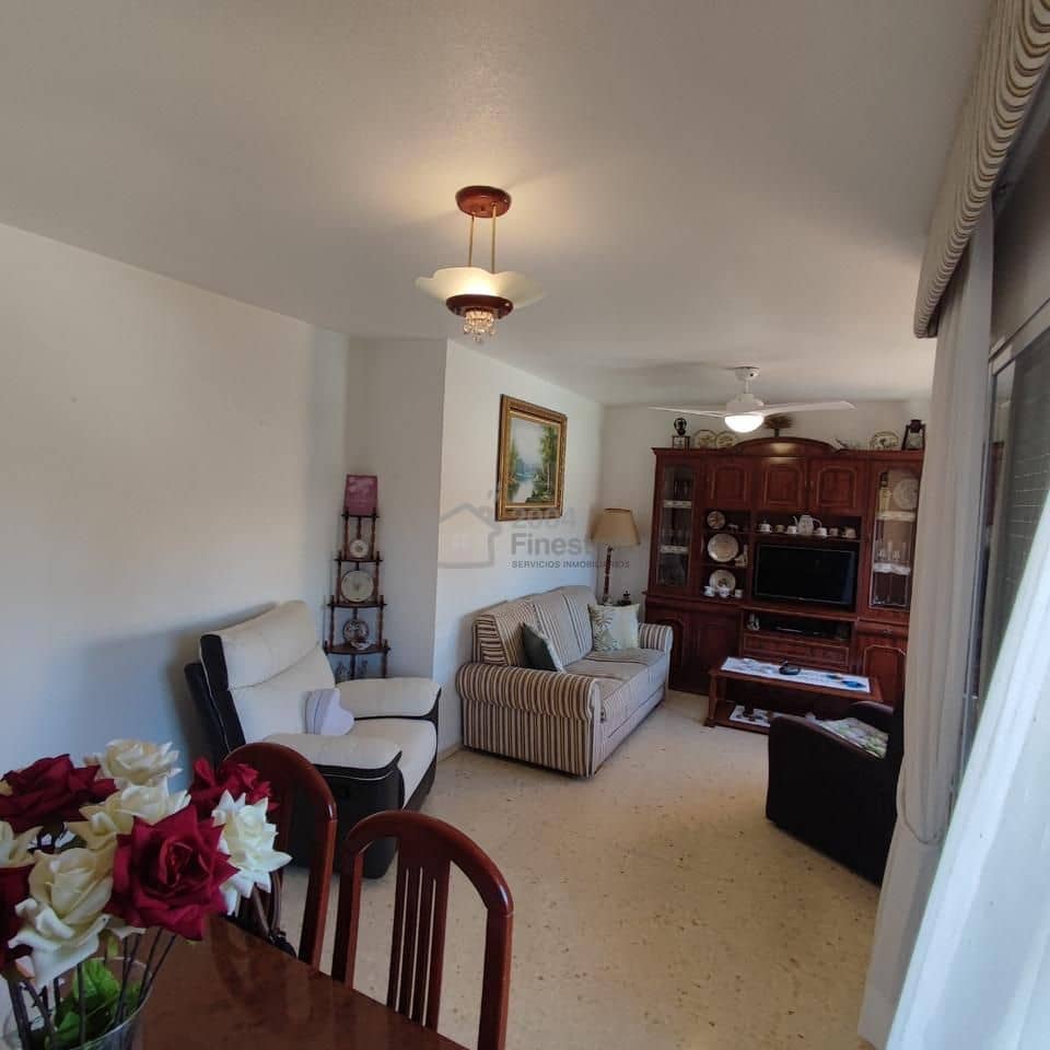 3 bedroom Flat for sale in Benidorm - € 265,000 (Ref: 9383597)