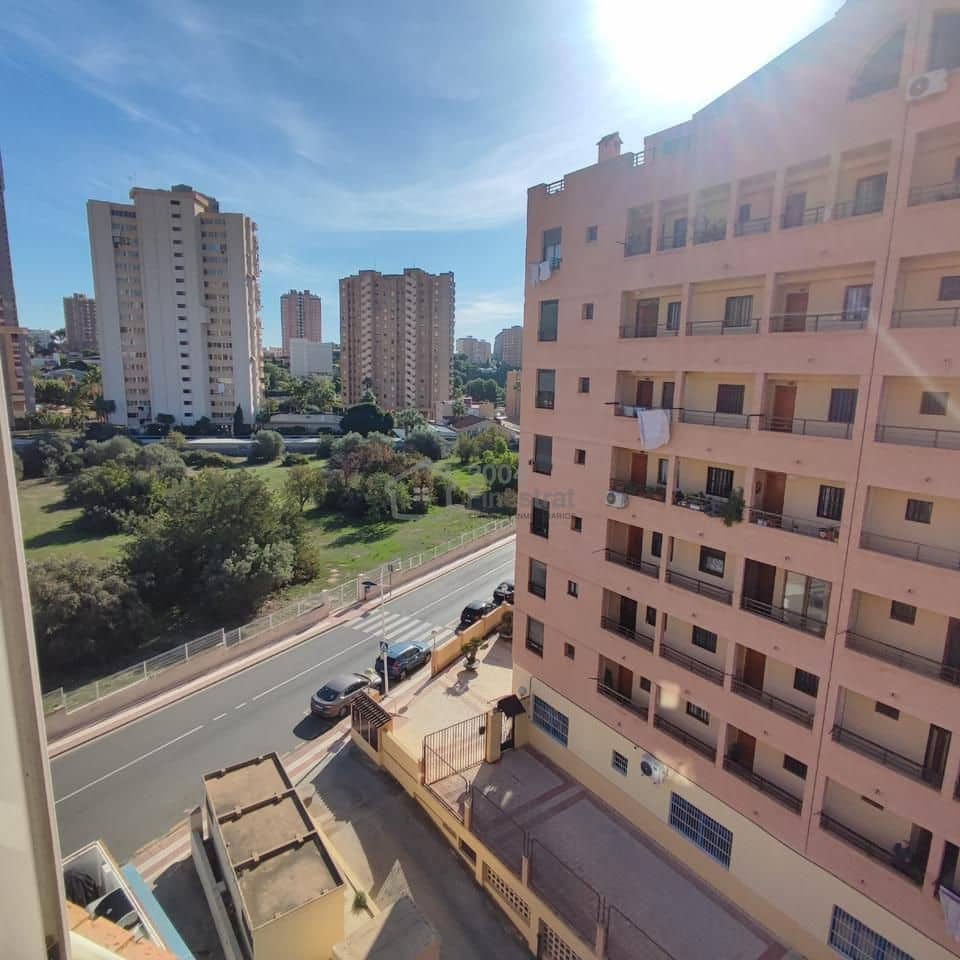 3 bedroom Flat for sale in Benidorm - € 265,000 (Ref: 9383597)