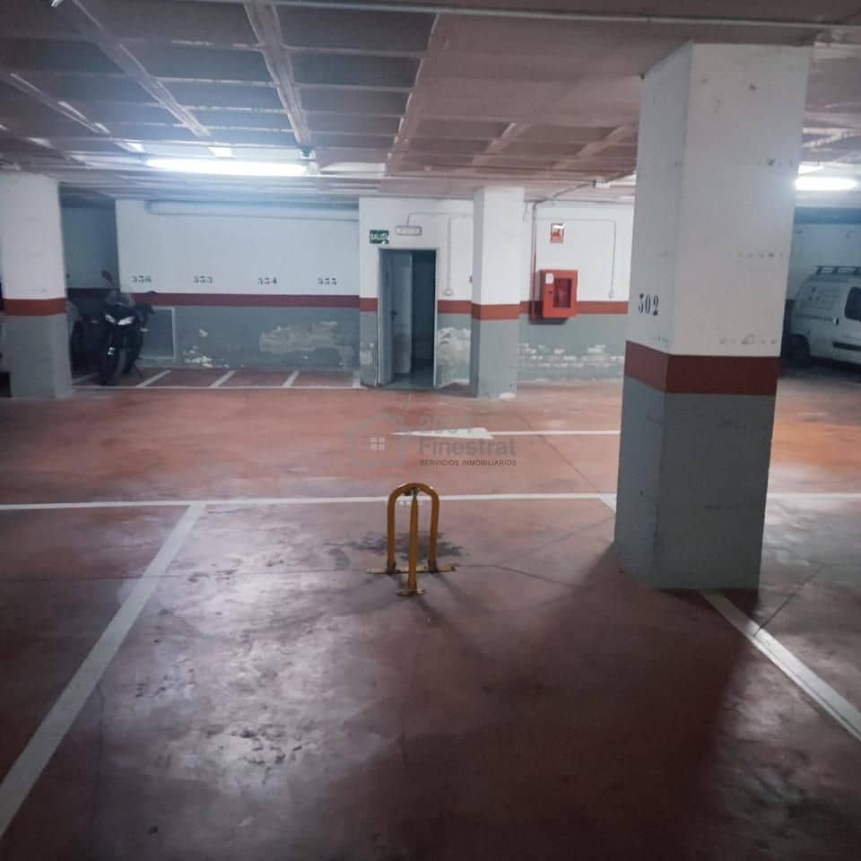 Garage te koop in Benidorm - € 17.000 (Ref: 9388536)