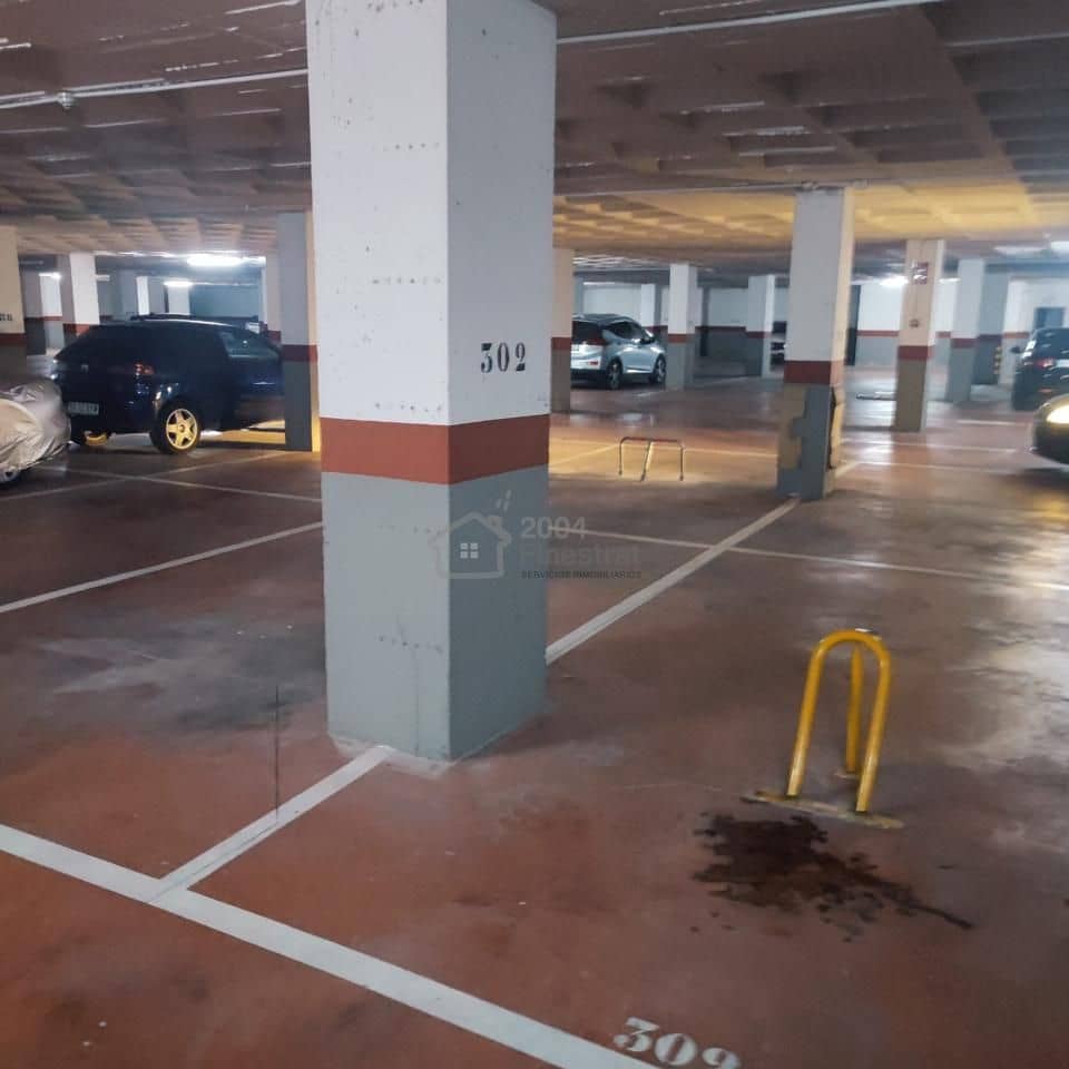 Garage te koop in Benidorm - € 17.000 (Ref: 9388536)