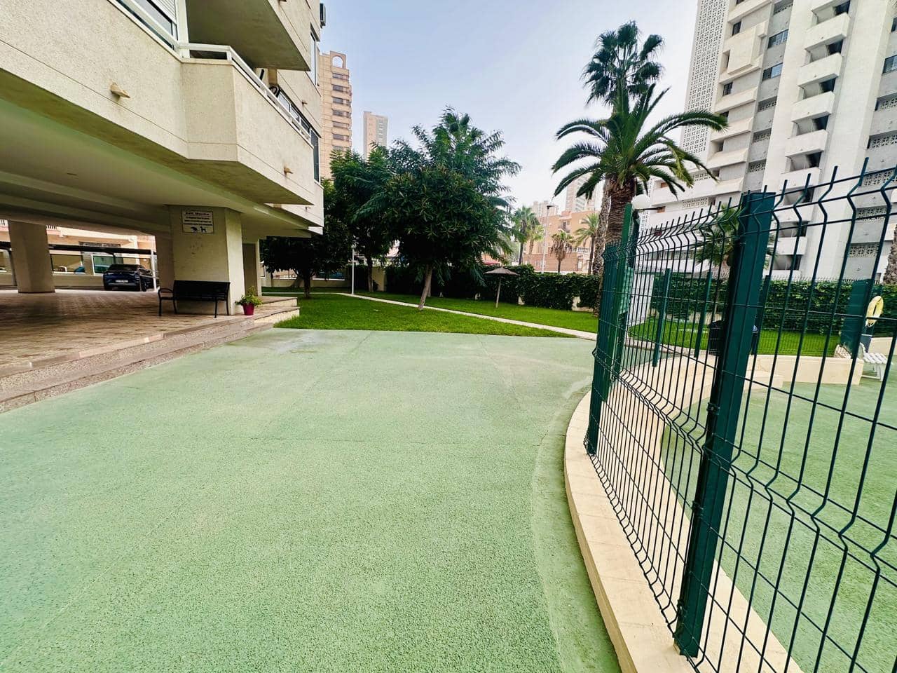 3 bedroom Flat for sale in Benidorm with pool garage - € 256,000 (Ref: 9394447)