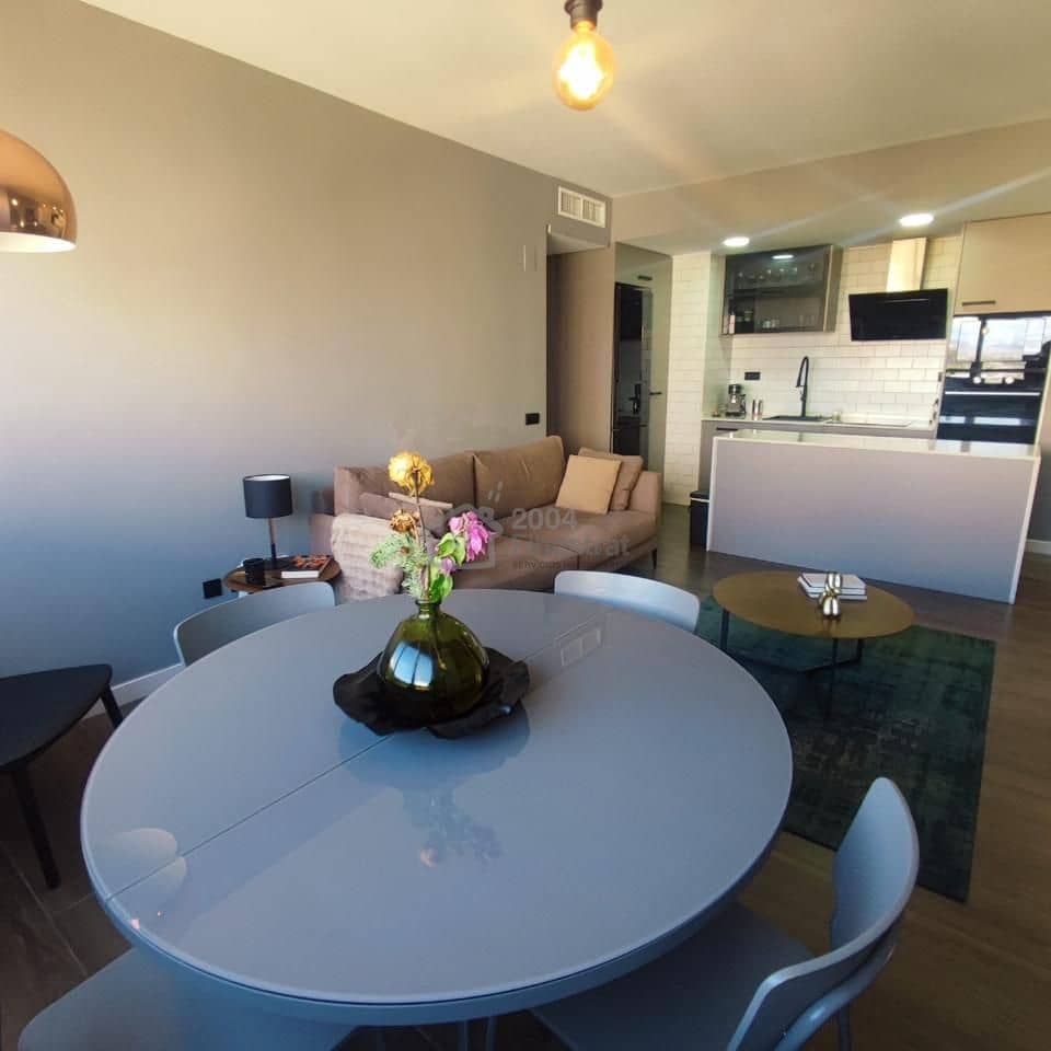 2 soveværelse Lejlighed til salg i Alicante by med swimmingpool garage - € 342.000 (Ref: 9395343)