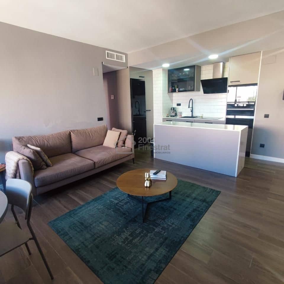 2 soveværelse Lejlighed til salg i Alicante by med swimmingpool garage - € 342.000 (Ref: 9395343)