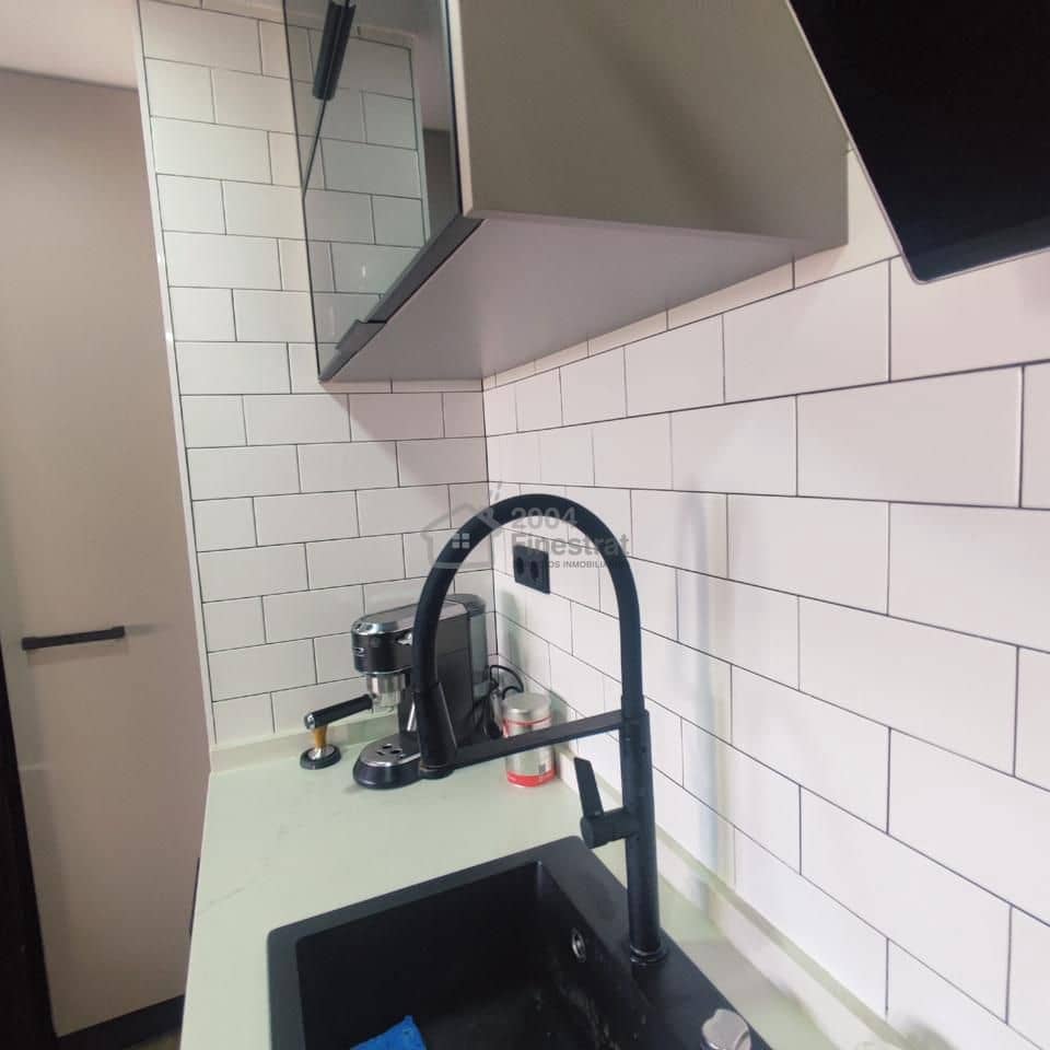 2 soveværelse Lejlighed til salg i Alicante by med swimmingpool garage - € 342.000 (Ref: 9395343)