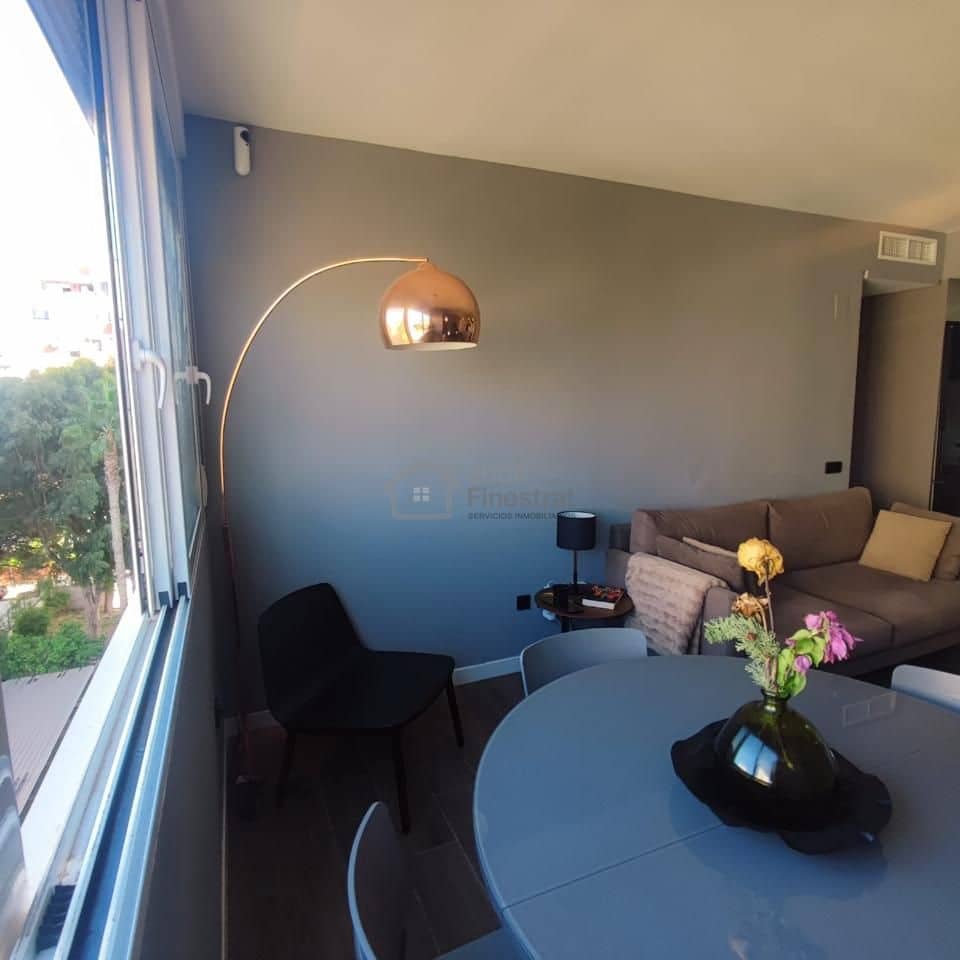 2 soveværelse Lejlighed til salg i Alicante by med swimmingpool garage - € 342.000 (Ref: 9395343)