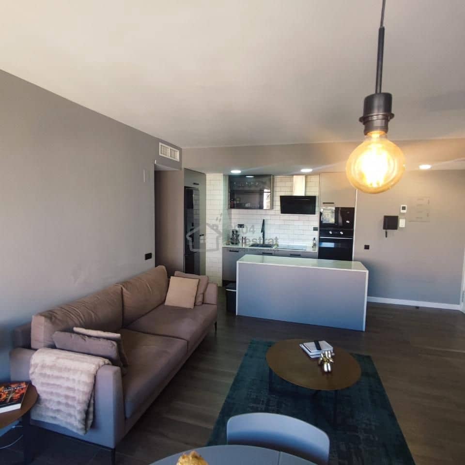 2 soveværelse Lejlighed til salg i Alicante by med swimmingpool garage - € 342.000 (Ref: 9395343)