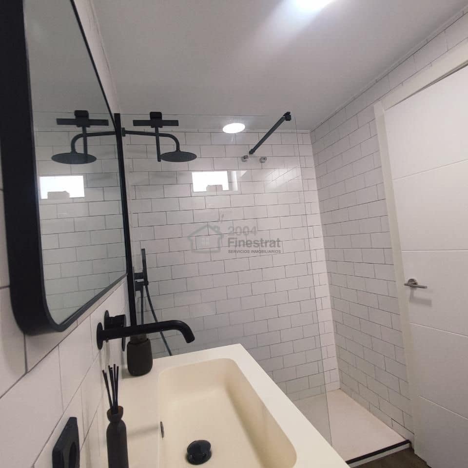 2 soveværelse Lejlighed til salg i Alicante by med swimmingpool garage - € 342.000 (Ref: 9395343)