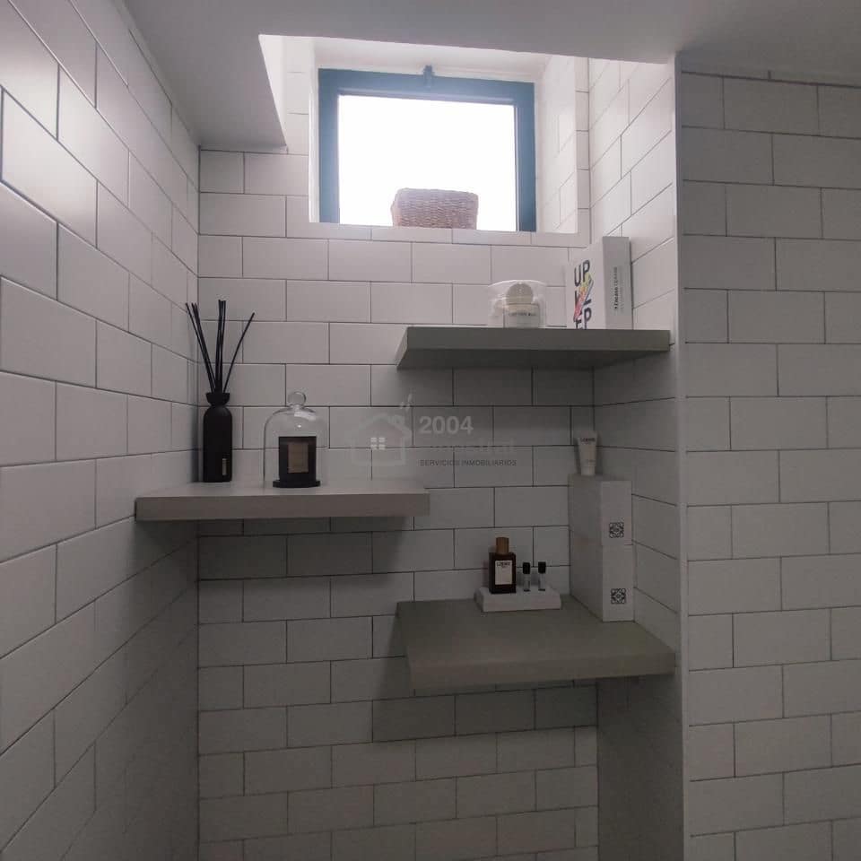 2 soveværelse Lejlighed til salg i Alicante by med swimmingpool garage - € 342.000 (Ref: 9395343)