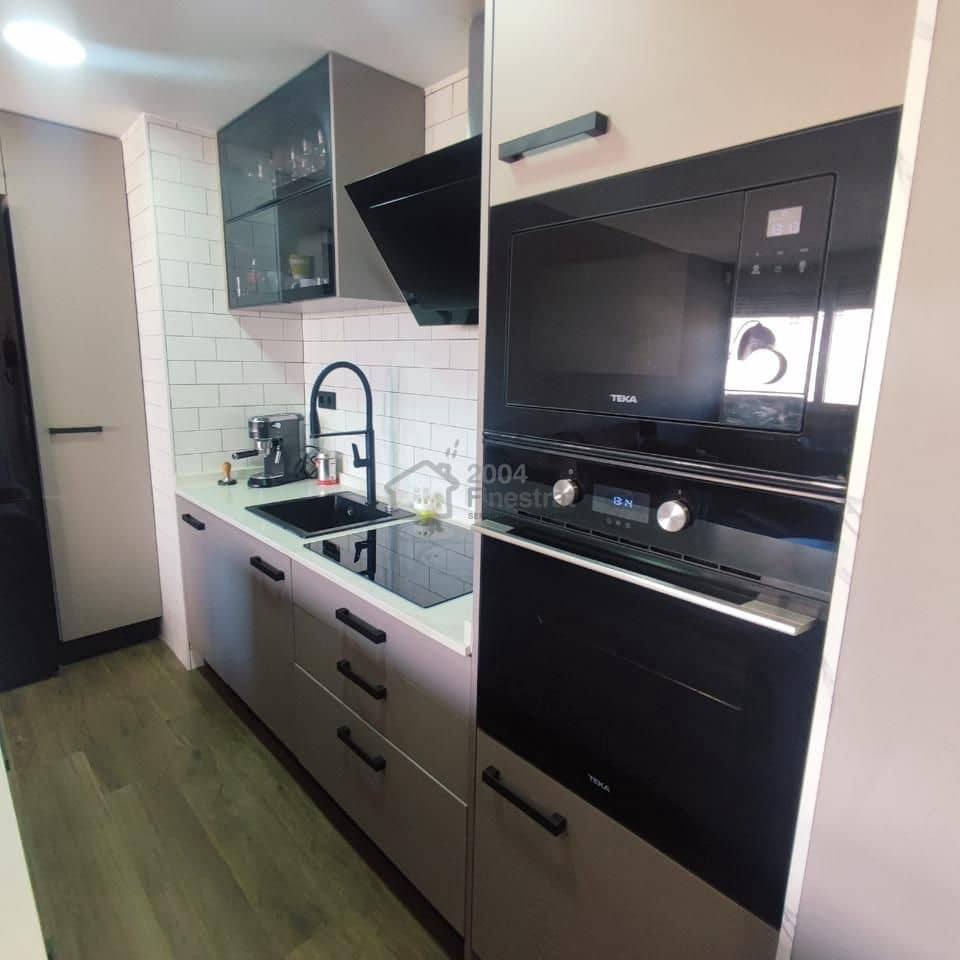 2 soveværelse Lejlighed til salg i Alicante by med swimmingpool garage - € 342.000 (Ref: 9395343)