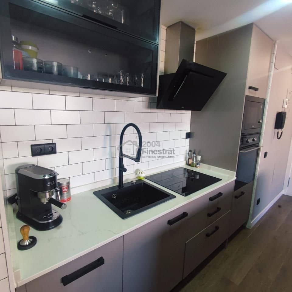 2 soveværelse Lejlighed til salg i Alicante by med swimmingpool garage - € 342.000 (Ref: 9395343)