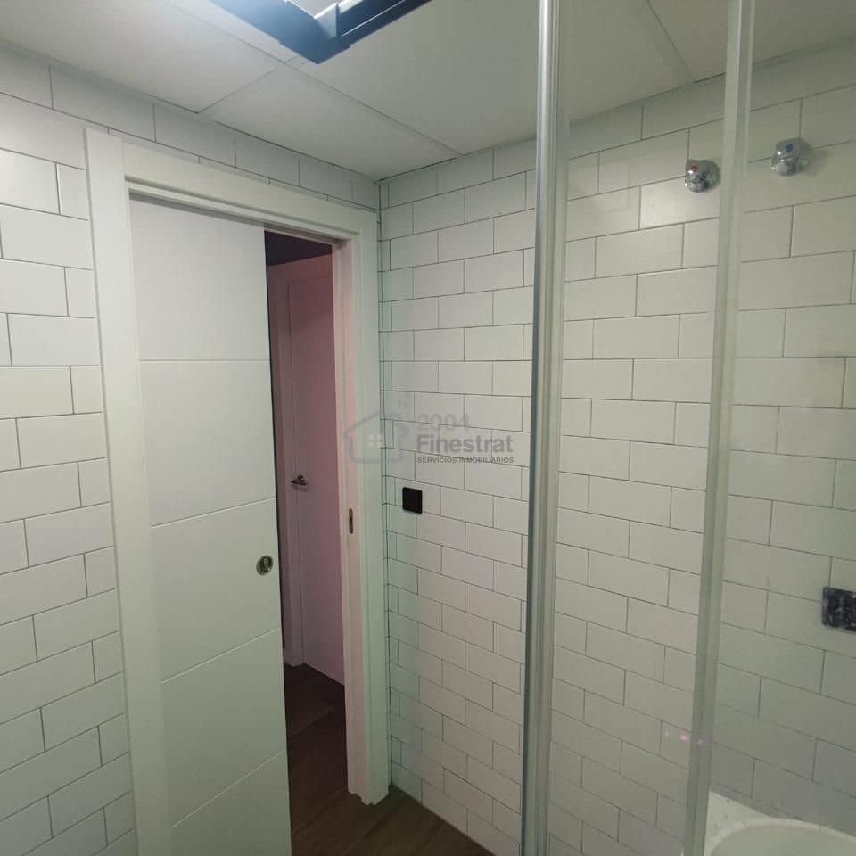 2 soveværelse Lejlighed til salg i Alicante by med swimmingpool garage - € 342.000 (Ref: 9395343)