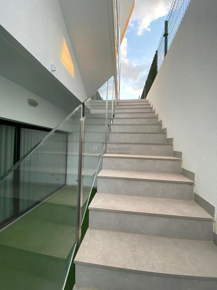 4 sovrum Villa till salu i Finestrat med pool garage - 780 000 € (Ref: 9405906)