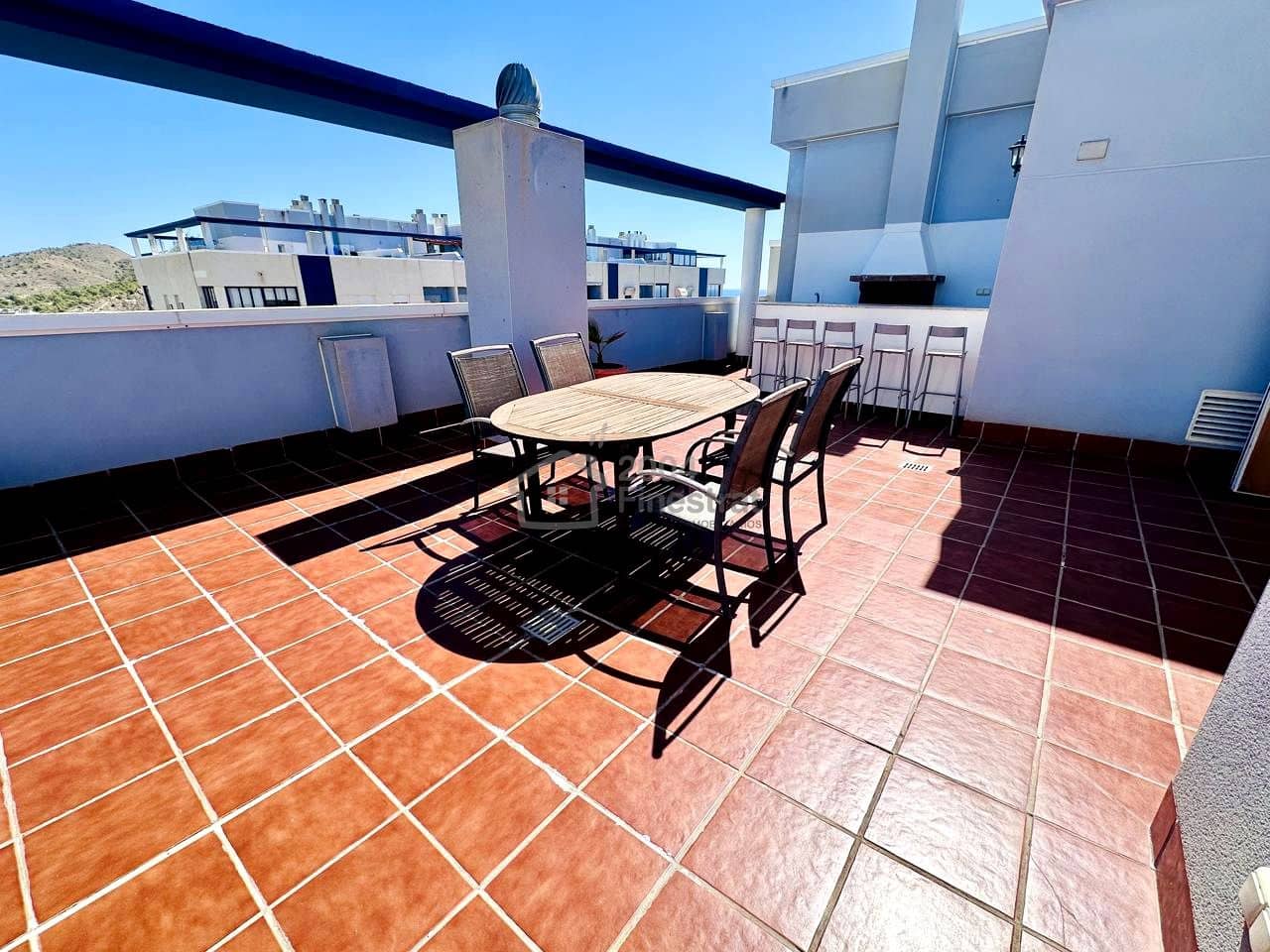 2 makuuhuone Asunto myytävänä paikassa La Villajoyosa / Vila Joiosa mukana uima-altaan 
autotalli - 348 000 € (Ref: 9432097)