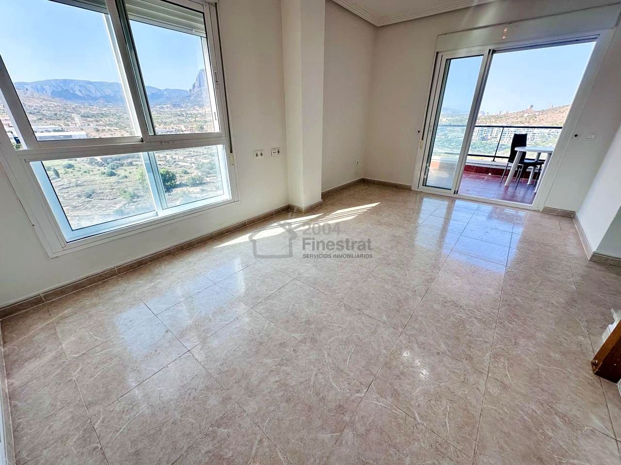 2 makuuhuone Asunto myytävänä paikassa La Villajoyosa / Vila Joiosa mukana uima-altaan 
autotalli - 348 000 € (Ref: 9432097)