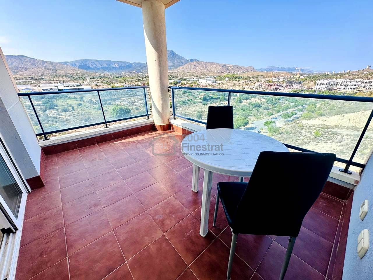 2 makuuhuone Asunto myytävänä paikassa La Villajoyosa / Vila Joiosa mukana uima-altaan 
autotalli - 348 000 € (Ref: 9432097)