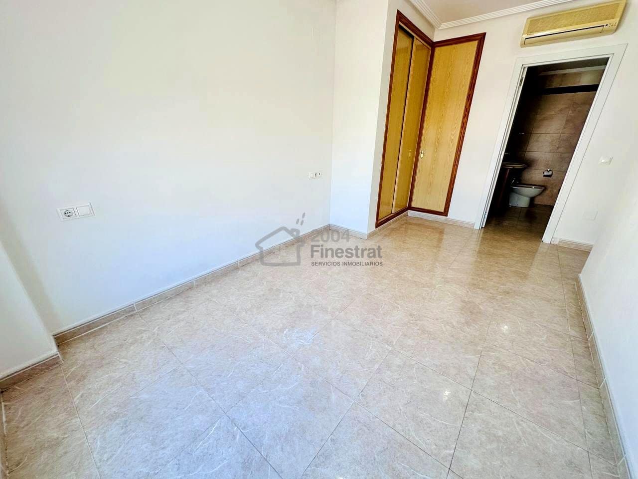 2 bedroom Flat for sale in La Villajoyosa / Vila Joiosa with pool garage - € 348,000 (Ref: 9432097)