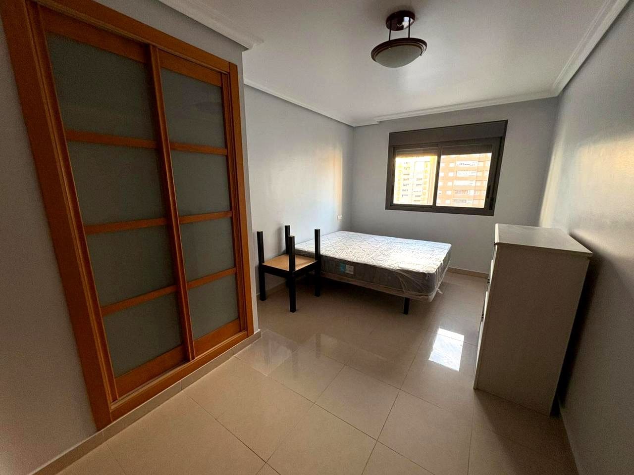 Appartement de 2 chambres à louer à La Villajoyosa / Vila Joiosa avec garage - 1 200 € (Ref: 9445444)