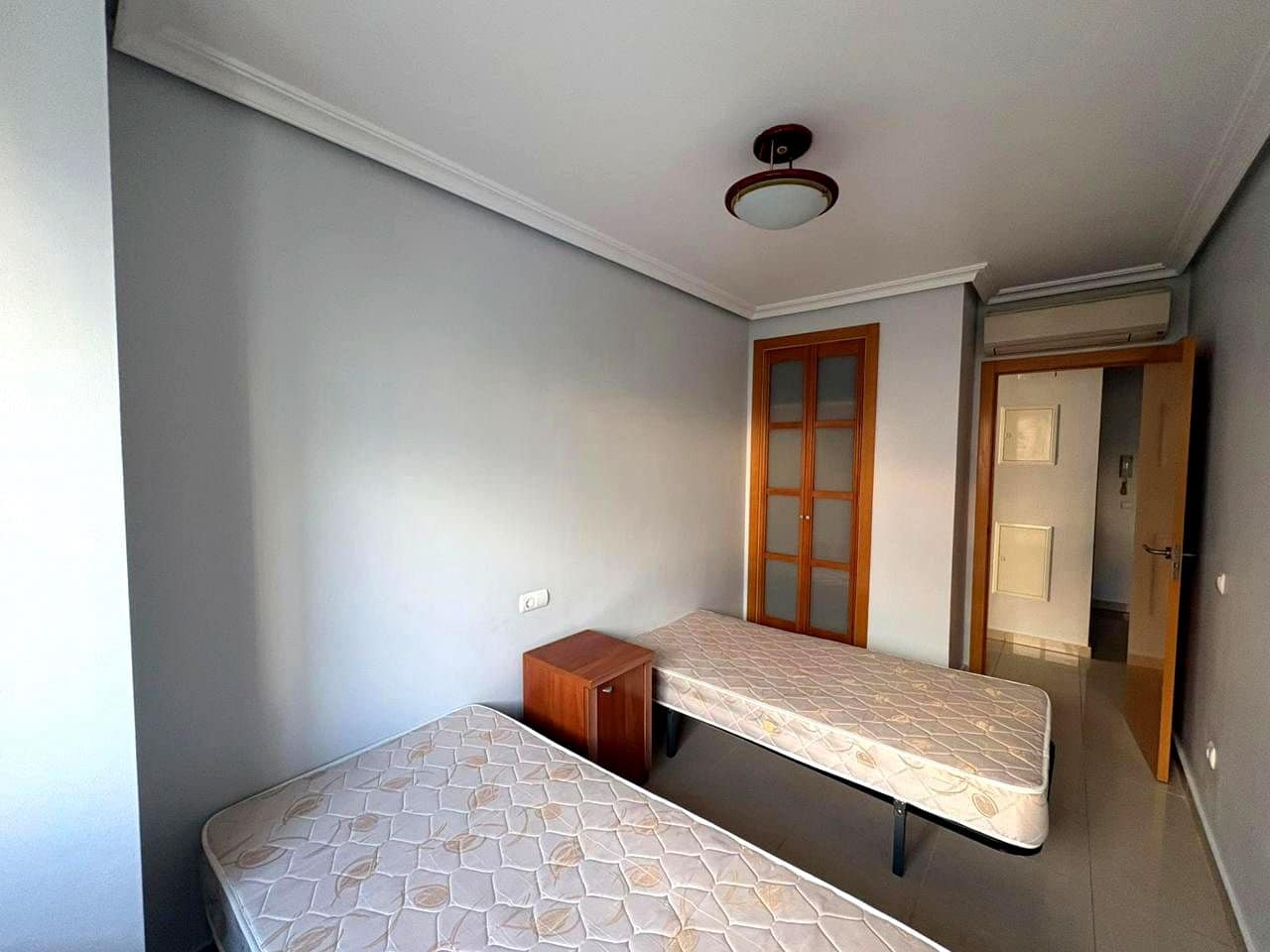 Appartement de 2 chambres à louer à La Villajoyosa / Vila Joiosa avec garage - 1 200 € (Ref: 9445444)