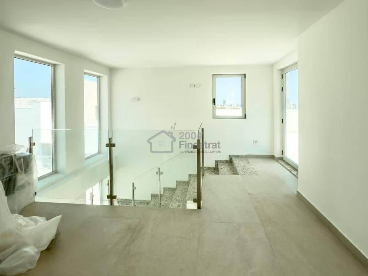 4 chambre Villa/Maison à vendre à Finestrat avec piscine garage - 599 000 € (Ref: 9449968)
