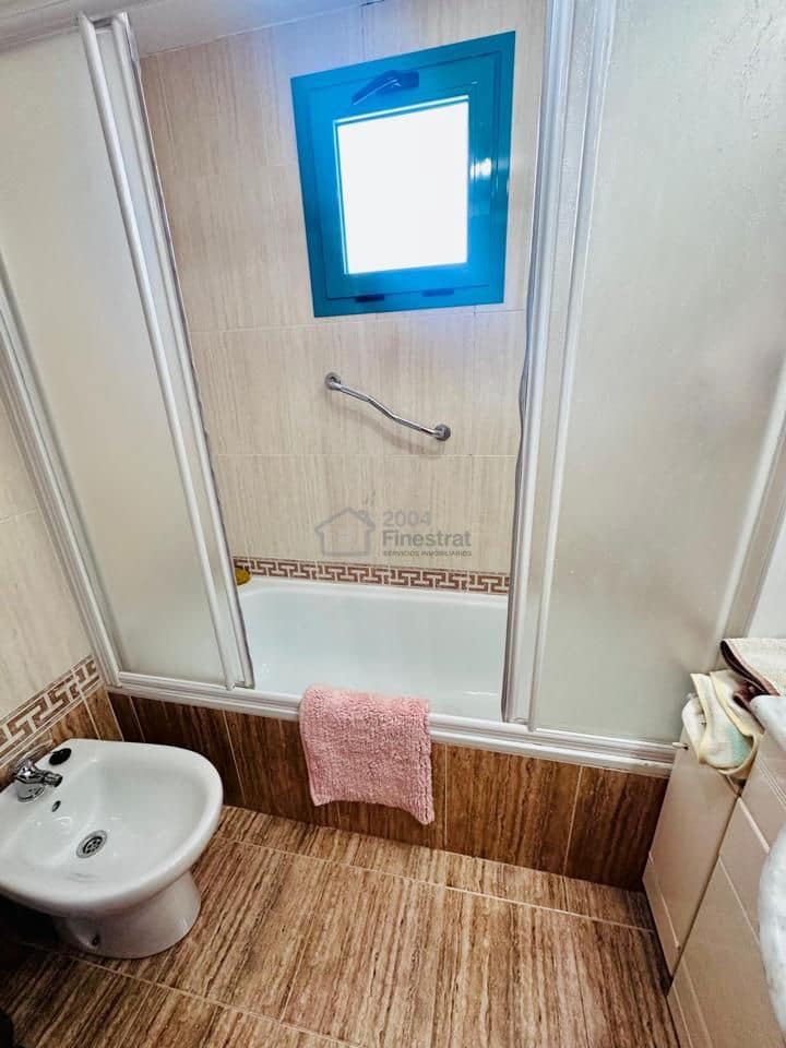 Piso de 2 habitaciones en La Villajoyosa / Vila Joiosa en venta con piscina - 285.000 € (Ref: 9453563)