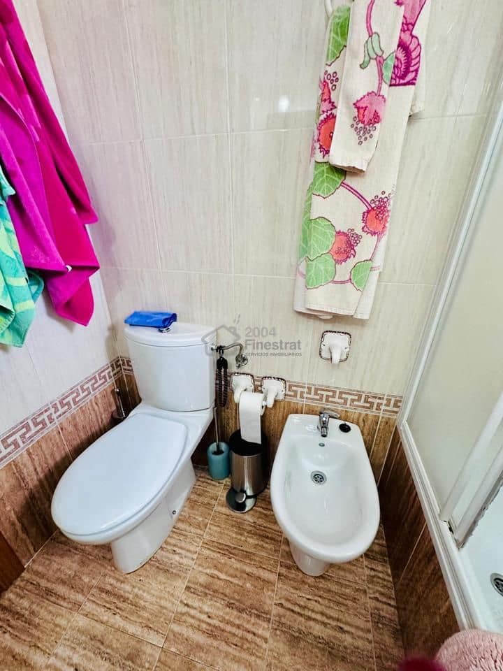 Piso de 2 habitaciones en La Villajoyosa / Vila Joiosa en venta con piscina - 285.000 € (Ref: 9453563)