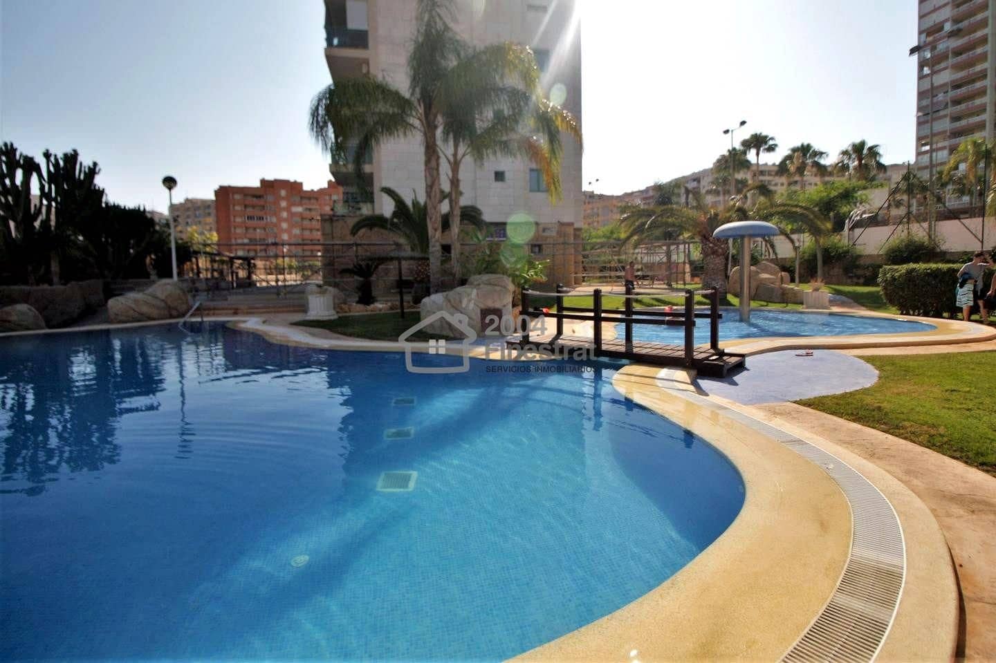 Piso de 2 habitaciones en La Villajoyosa / Vila Joiosa en venta con piscina - 285.000 € (Ref: 9453563)