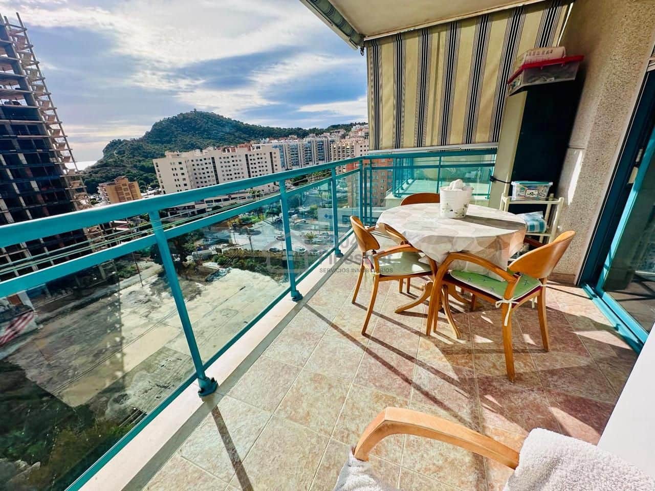 Piso de 2 habitaciones en La Villajoyosa / Vila Joiosa en venta con piscina - 285.000 € (Ref: 9453563)