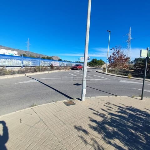 Mark till salu i Cala de Finestrat, Finestrat - 1 000 000 € (Ref: 9473543)