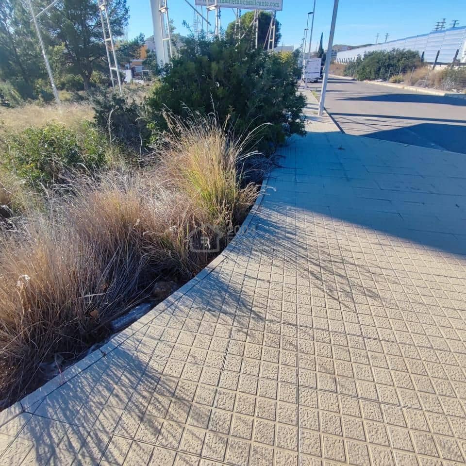 Mark till salu i Finestrat - 1 000 000 € (Ref: 9473543)