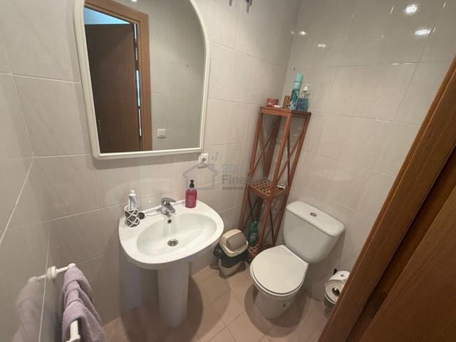 2 sovrum Lägenhet till salu i Benidorm med pool garage - 270 000 € (Ref: 9497923)