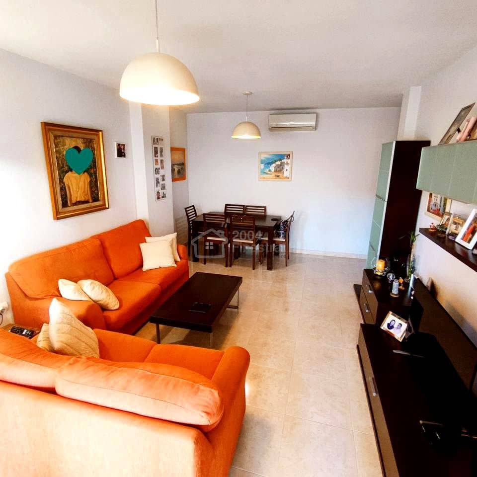 Piso de 2 habitaciones en Benidorm en venta con piscina garaje - 283.900 € (Ref: 9506300)