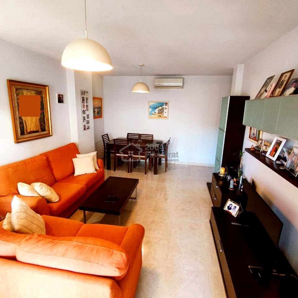 Piso de 2 habitaciones en Benidorm en venta con piscina garaje - 283.900 € (Ref: 9506300)