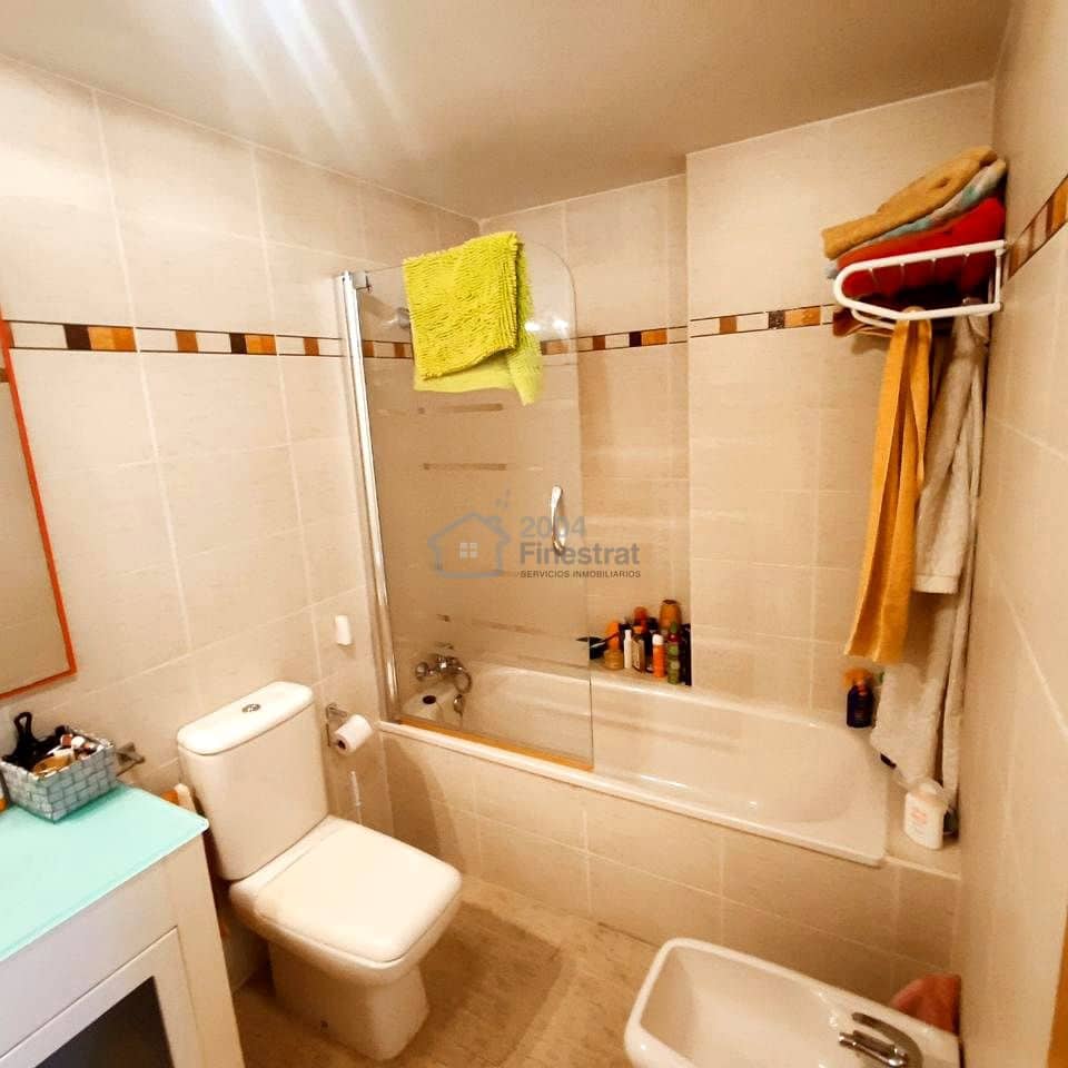 Piso de 2 habitaciones en Benidorm en venta con piscina garaje - 283.900 € (Ref: 9506300)