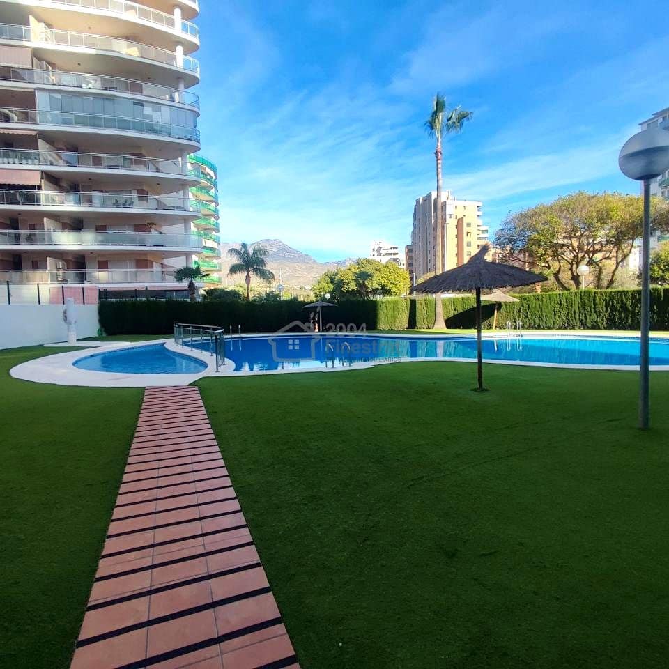 Piso de 2 habitaciones en Benidorm en venta con piscina garaje - 283.900 € (Ref: 9506300)