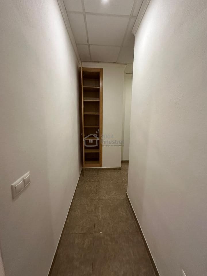 2 quarto Apartamento para arrendar em Alicante cidade - 1 200 € (Ref: 9517915)