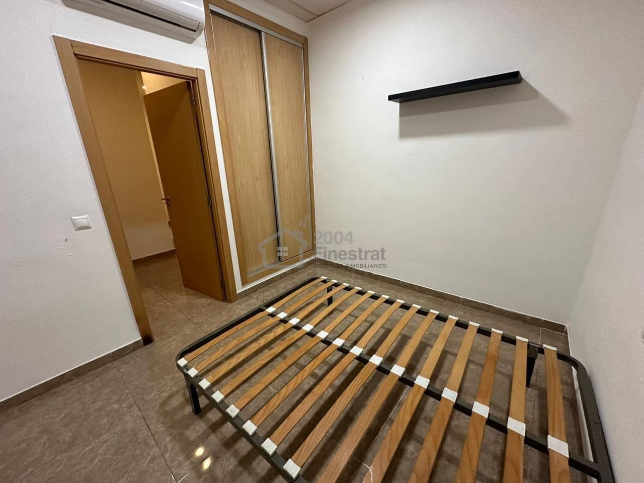2 quarto Apartamento para arrendar em Alicante cidade - 1 200 € (Ref: 9517915)