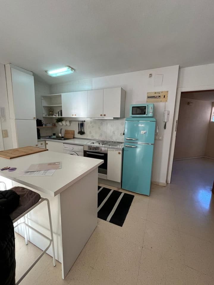 Piso de 1 habitación en Benidorm en alquiler - 800 € (Ref: 9519281)