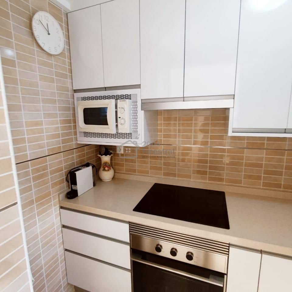 2 soveværelse Lejlighed til salg i Benidorm med swimmingpool garage - € 255.000 (Ref: 9542685)