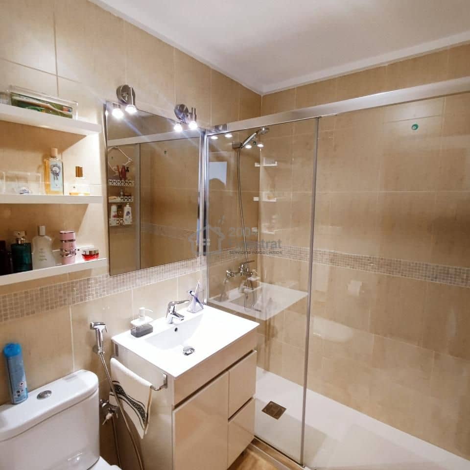 2 soveværelse Lejlighed til salg i Benidorm med swimmingpool garage - € 255.000 (Ref: 9542685)