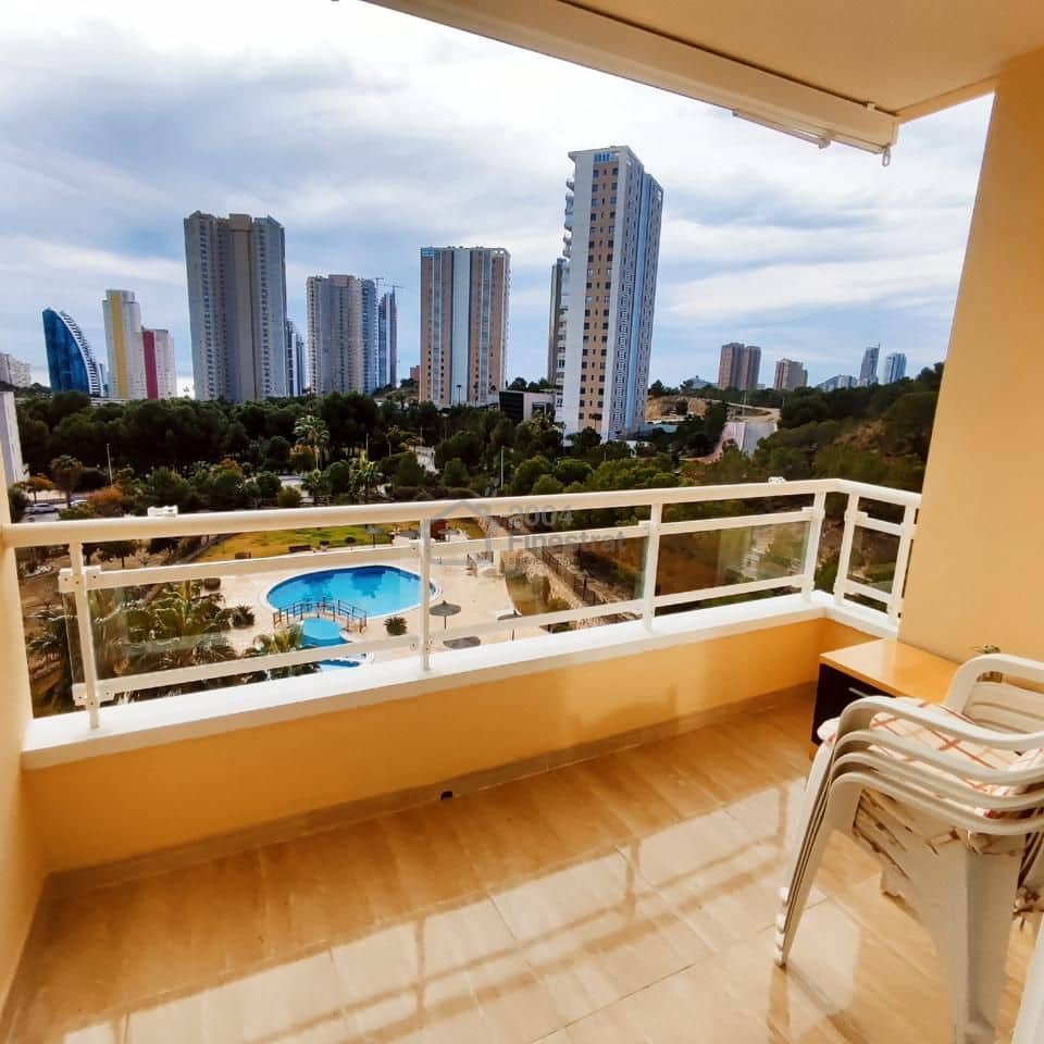 2 soveværelse Lejlighed til salg i Benidorm med swimmingpool garage - € 255.000 (Ref: 9542685)