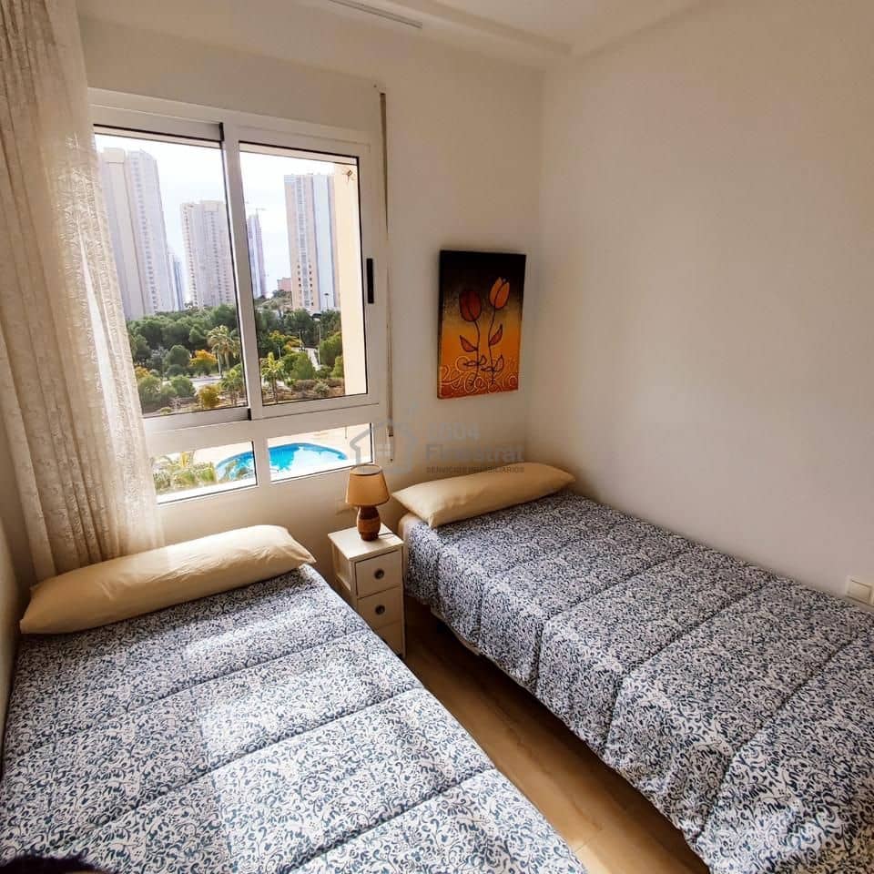 2 soveværelse Lejlighed til salg i Benidorm med swimmingpool garage - € 255.000 (Ref: 9542685)