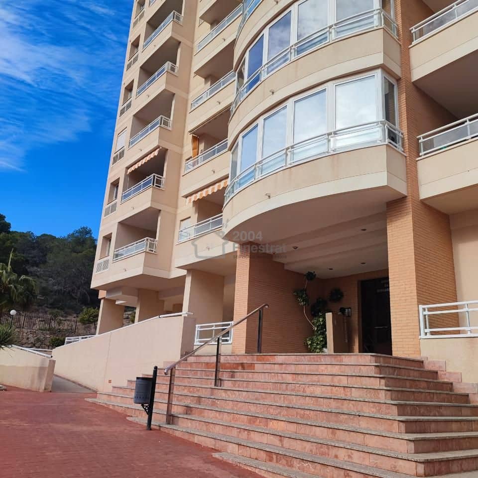2 soveværelse Lejlighed til salg i Benidorm med swimmingpool garage - € 255.000 (Ref: 9542685)