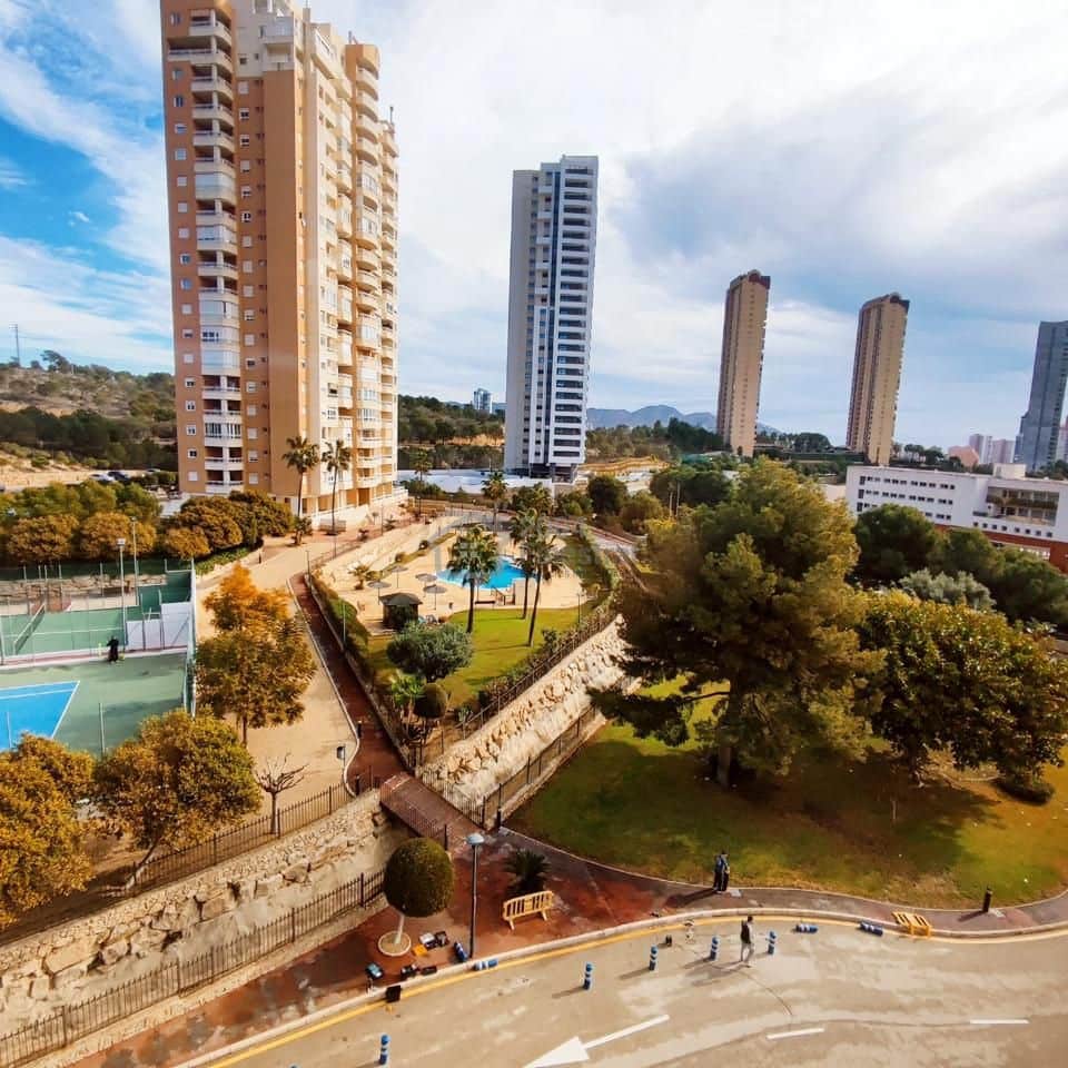 2 soveværelse Lejlighed til salg i Benidorm med swimmingpool garage - € 255.000 (Ref: 9542685)